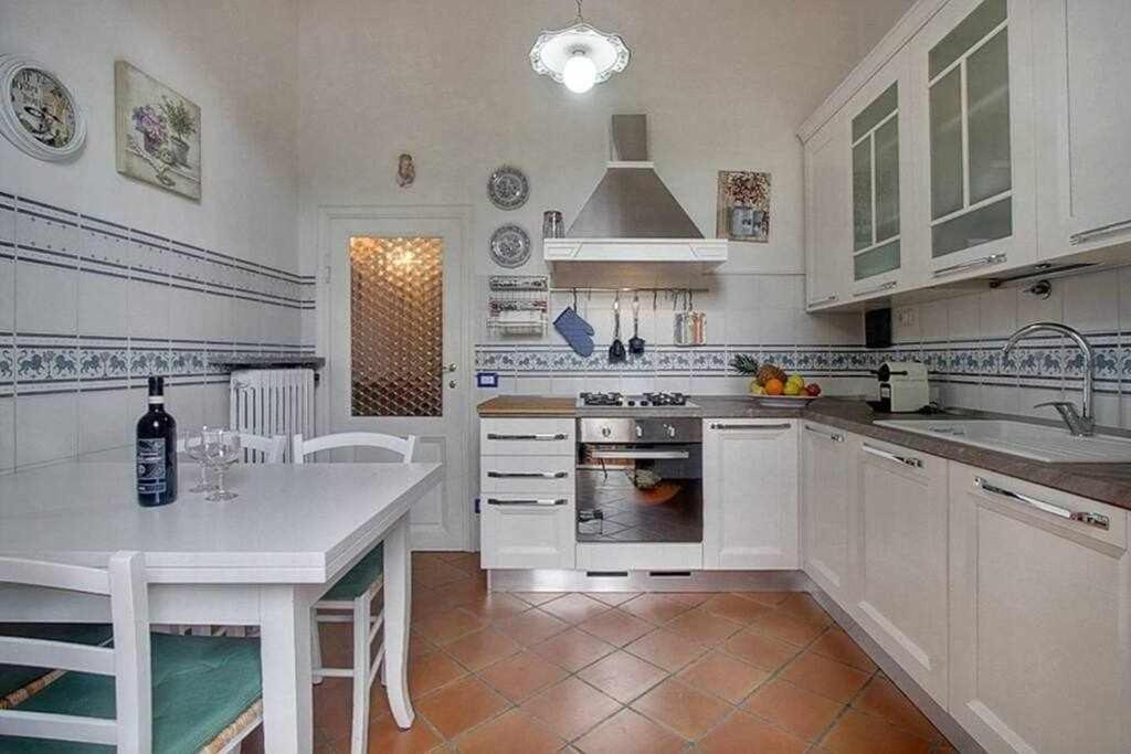Santa Croce Elegant With Garage Lejlighed Firenze Eksteriør billede